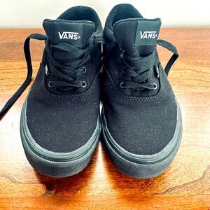 New Vans, Size 6 Youth